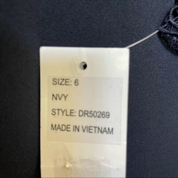 Donna Ricco New York Size 6 NWT Navy Crochet Lace Bell Sleeve Dress Cocktail - Picture 5 of 10